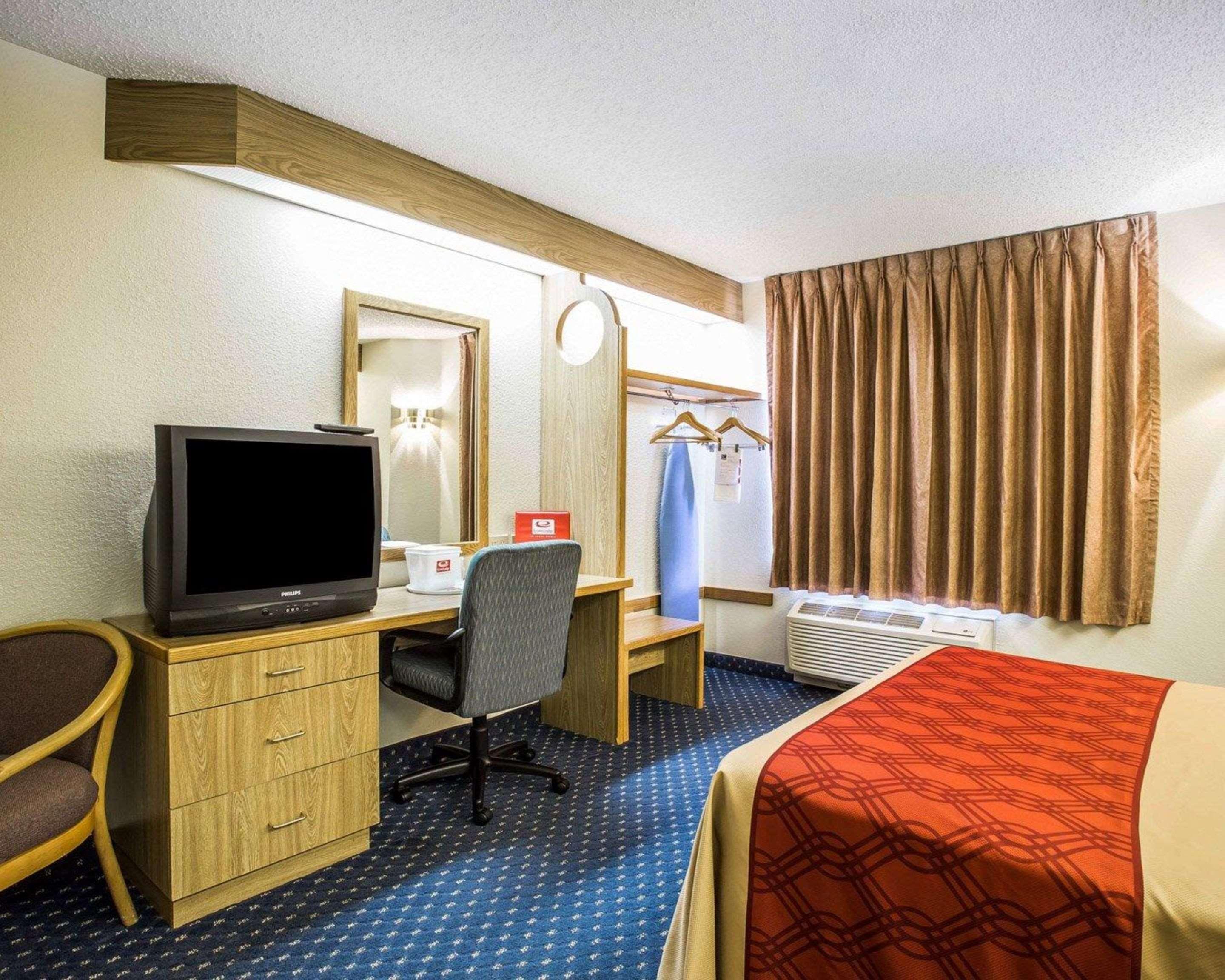 Econo Lodge Denver International Airport Aurora Exterior photo