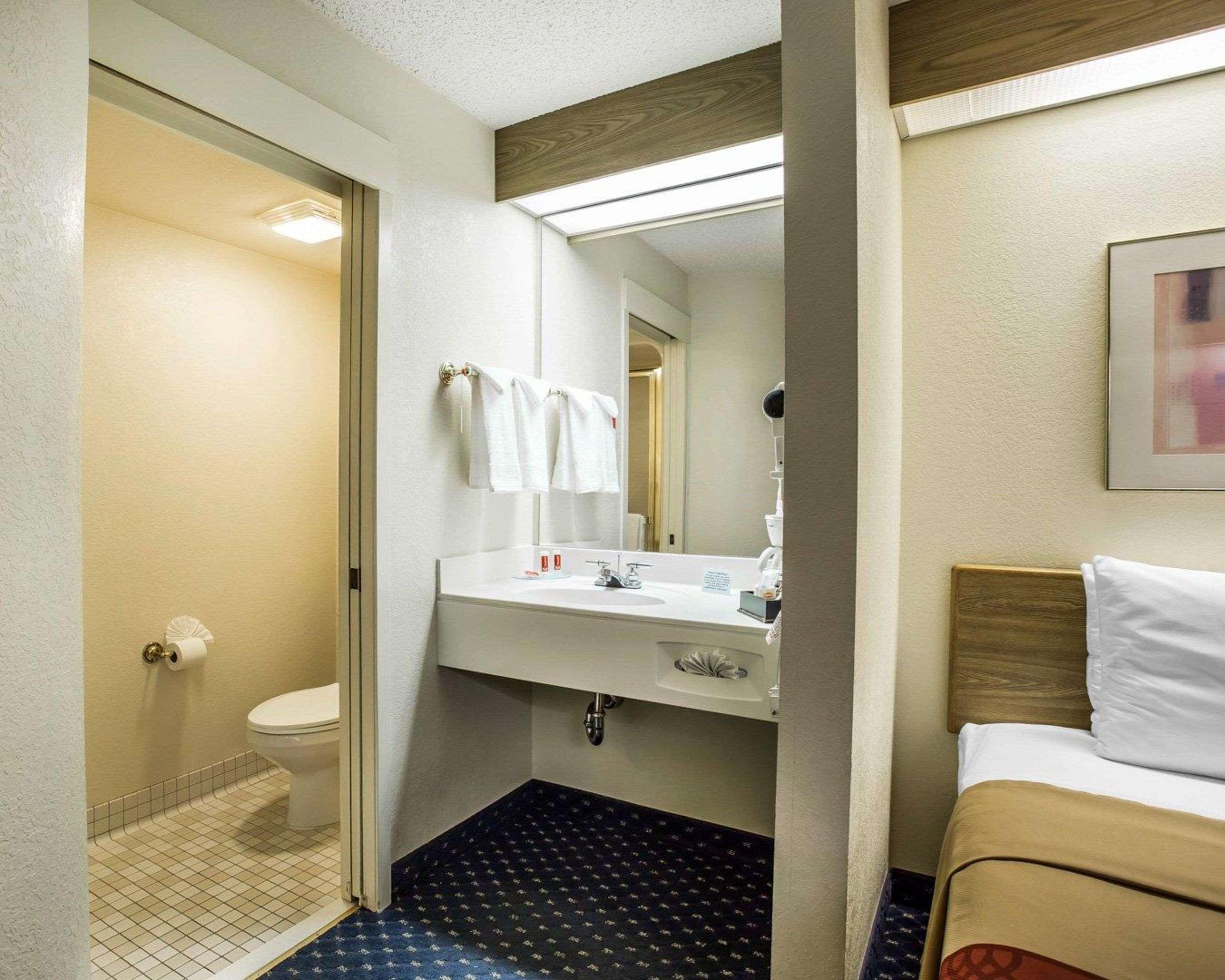 Econo Lodge Denver International Airport Aurora Exterior photo