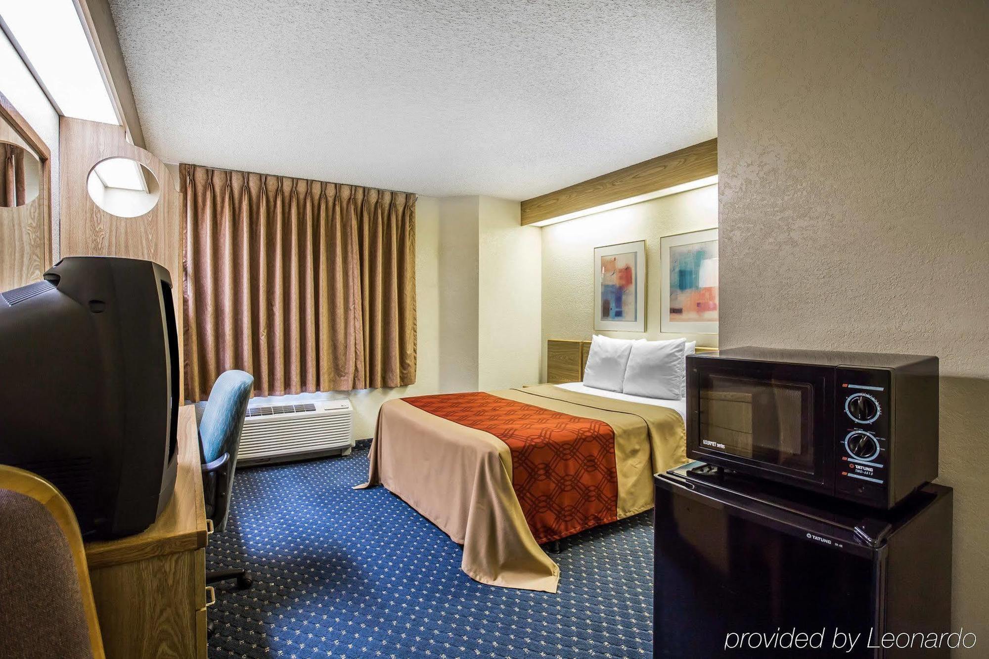 Econo Lodge Denver International Airport Aurora Exterior photo